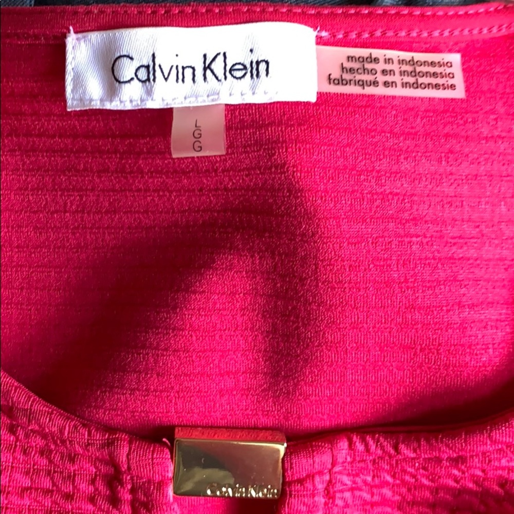 Calvin Klein top - Picture 2 of 2
